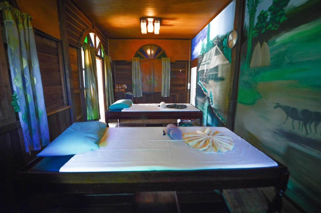 Mrk Resort & Massage Lopburi Ngoại thất bức ảnh
