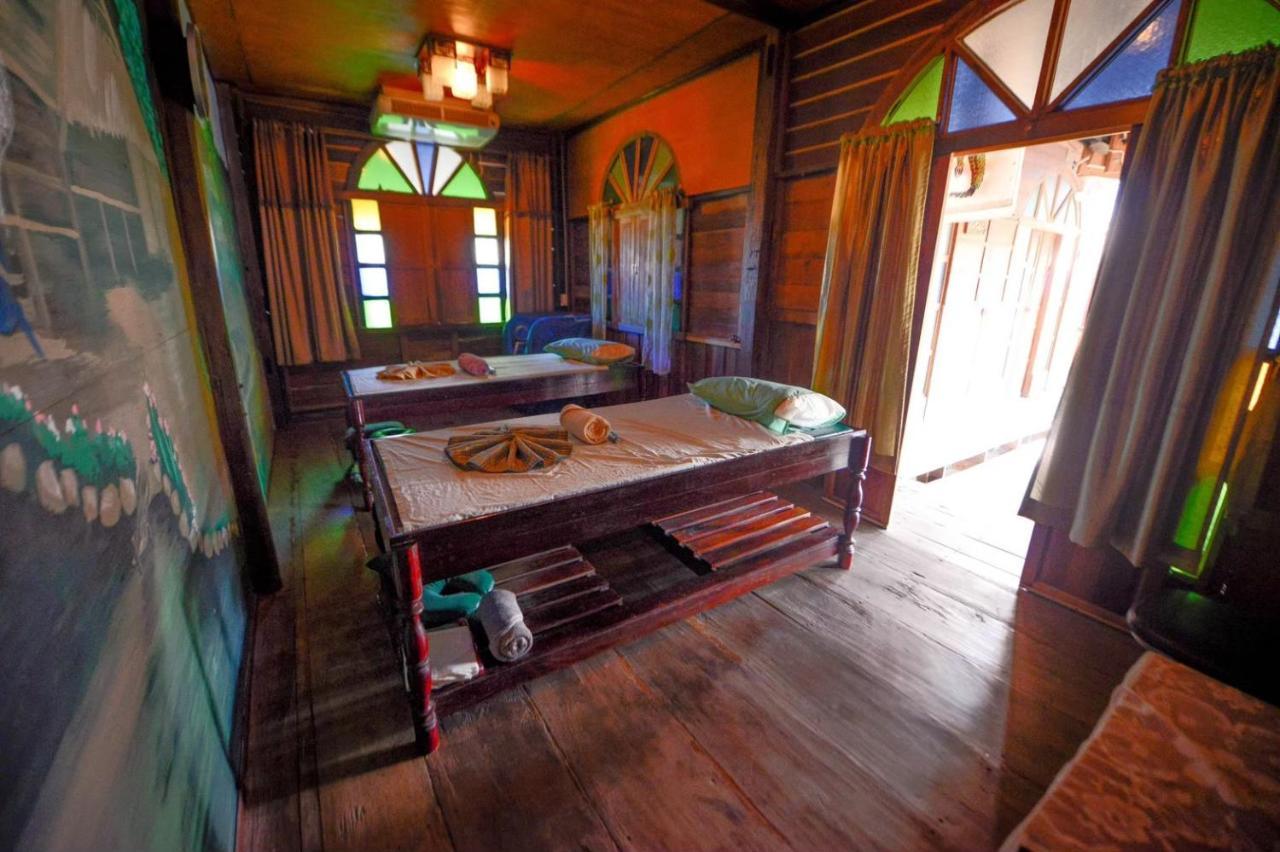 Mrk Resort & Massage Lopburi Ngoại thất bức ảnh