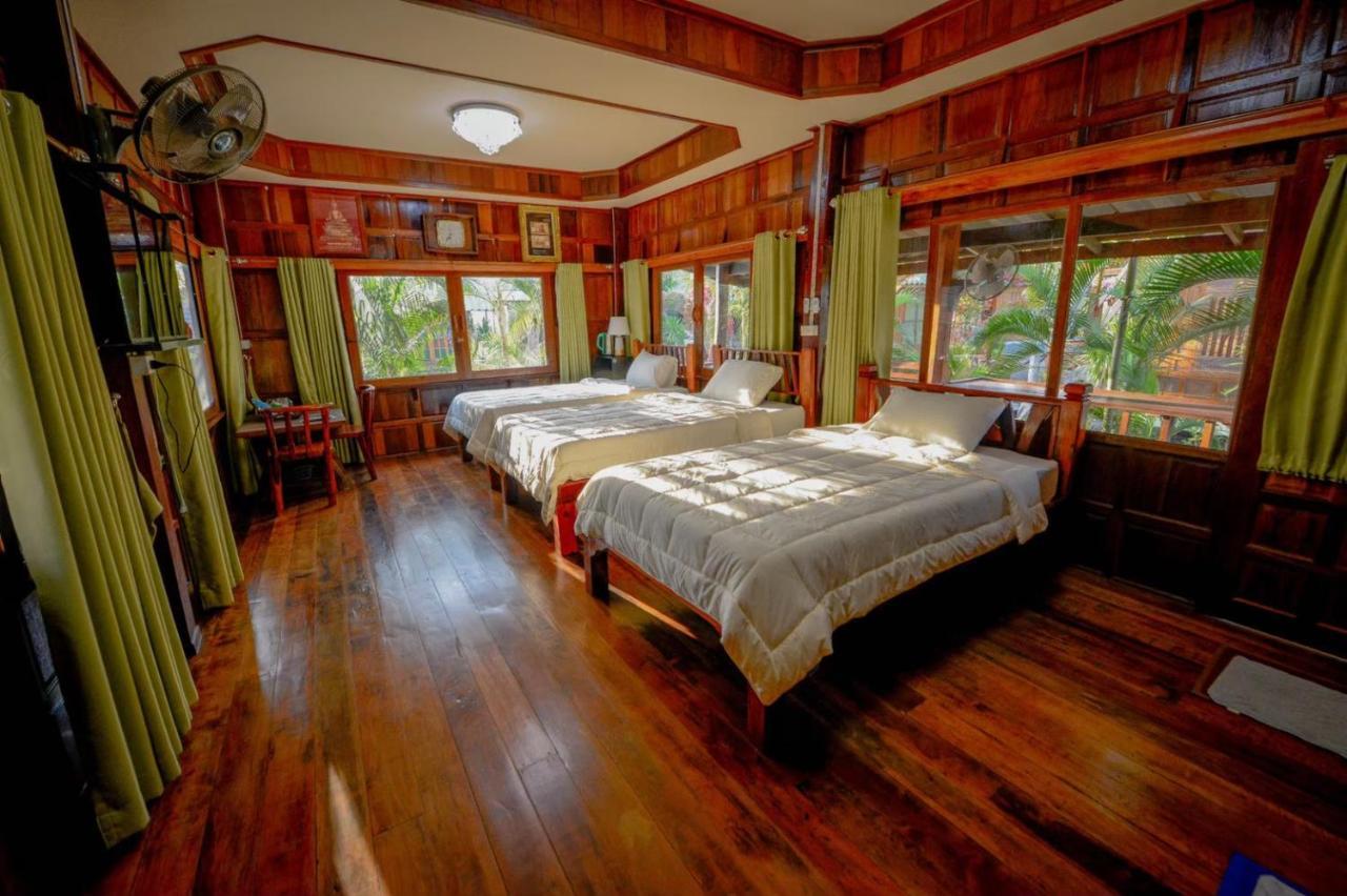 Mrk Resort & Massage Lopburi Ngoại thất bức ảnh